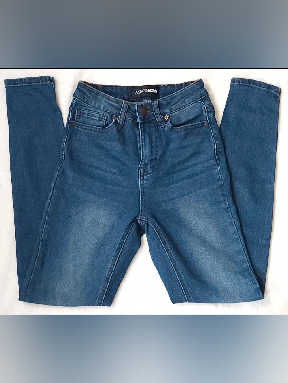 NWOT Fashion Nova Classic High Waist Skinny Jeans Medium Wash